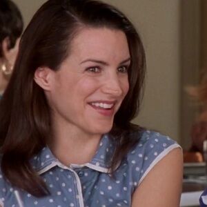 ASO Charlotte on SATC. Blue Polka Dot Sleeveless Blouse